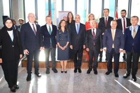 Baskan-Buyukakin-Fransada-Cumhuriyet-Resepsiyonuna-Katildi-featured