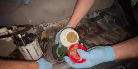 Gebze’de 21 bin sentetik ecza yakalandı: 2 tutuklama