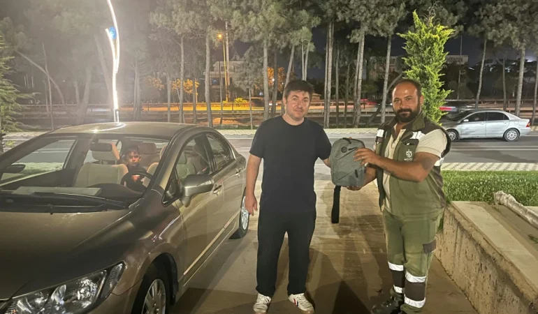 Gebzede-durust-isci-buldugu-400-bin-TLlik-bilezikleri-teslim-etti-featured