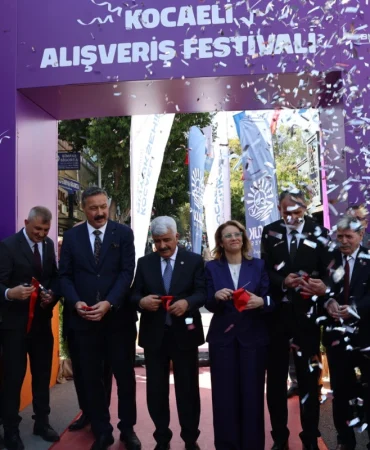 Golcuk-Alisveris-Festivali-indirimlerle-basladi-featured