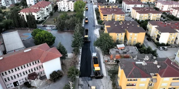 Gölcük Koca Yusuf Caddesi modern üstyapısına kavuştu