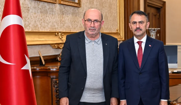 Golcuk-Ziyaret-Vakfi-Baskani-Ozturk-Vali-Aktasi-Ziyaret-Etti-featured