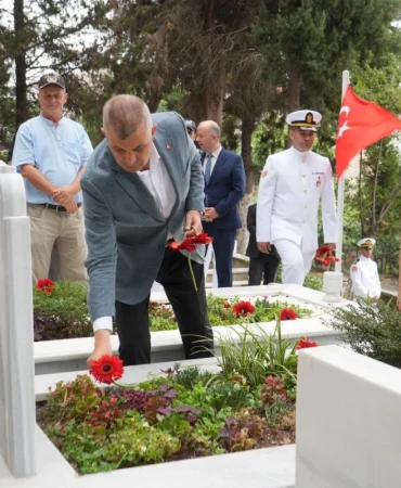 Golcuk8217te-30-Agustos8217ta-sehit-yakinlari-ve-gazilere-ziyaret-featured