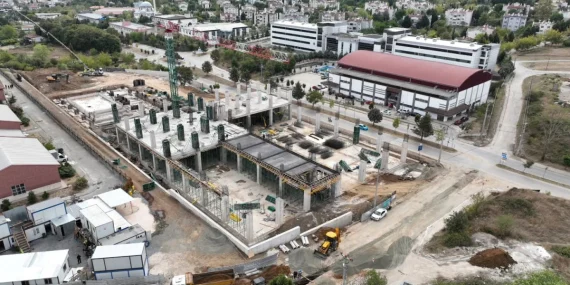 Gölcük’e 5 Bin 400 Metrekarelik Dev Spor Tesisi