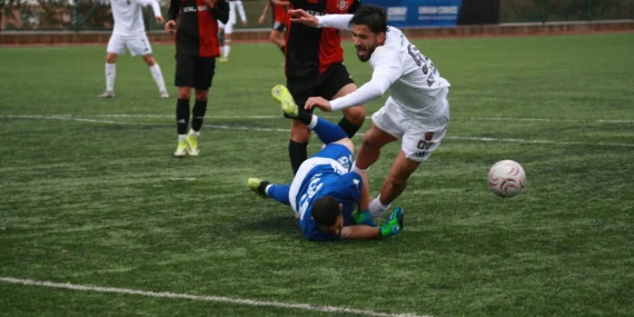 Gölcükspor İnkılap FSK Deplasmanından 1 Puanla Döndü