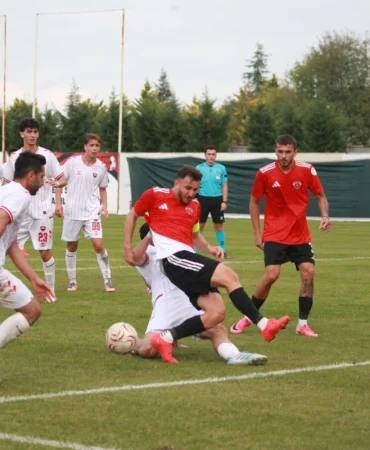 Golcukspor-kupada-3.-tura-yukseldi-Rakibini-2-0-yendi-featured