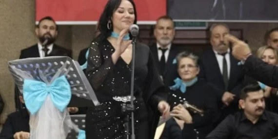Gölcük’te Tuğba Gökengin’den Yaza Veda Konseri