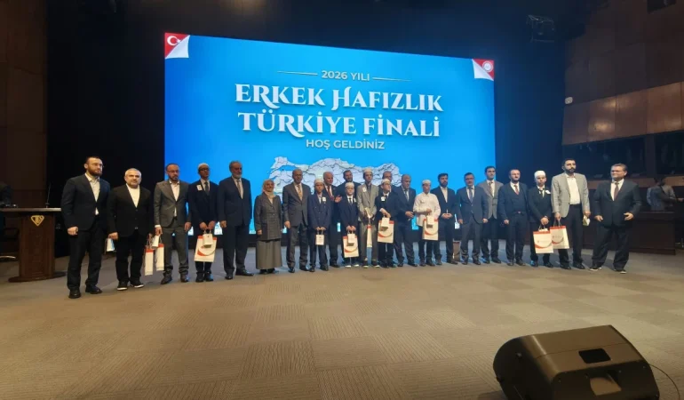 Hafiz-Abdullah-Turkben-Hafizlik-Turkiye-Sampiyonu-Oldu-featured