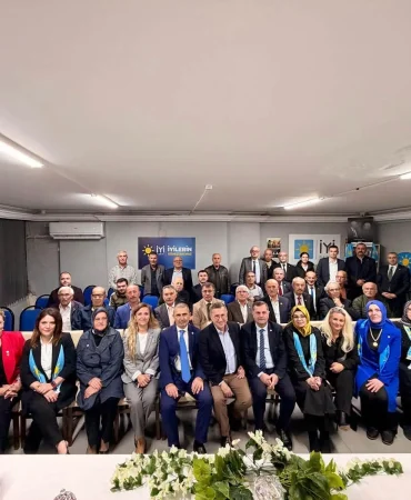 IYI-Parti-Golcuk-Ilce-Yonetimi-Yeni-Kadrosunu-Tanitti-featured