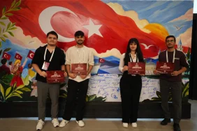 Izmitte-103-Eser-Cumhuriyetin-Renkleri-Sergisi-Acildi-featured