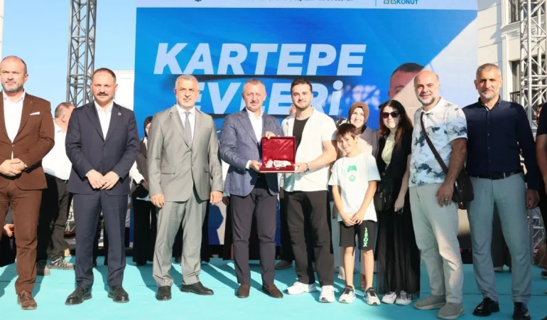 Kartepe-Kent-Konut8217ta-144-Aile-Yeni-Yuvasina-Kavustu-featured