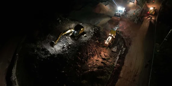 Kartepe Serinlik’te Taşkın Sonrası Yol Ulaşıma Açıldı
