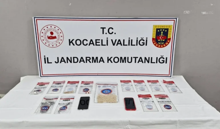 Kartepe-ve-Golcukte-uyusturucu-operasyonu-3-adrese-baskin-featured