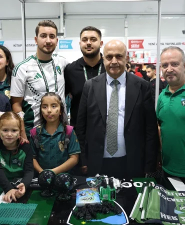 Kitap-Fuarinda-Kocaelispor-standina-buyuk-ilgi-featured
