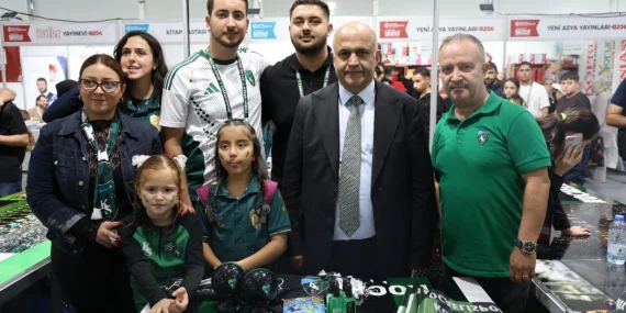 Kitap Fuarı’nda Kocaelispor standına büyük ilgi