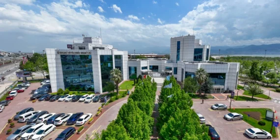 Kocaeli Büyükşehir’den 20 Bin Öğrenciye 80 Milyon TL Destek