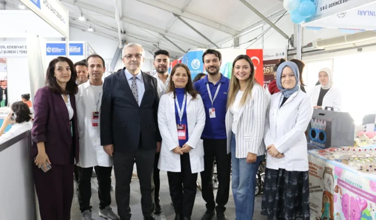 Kocaeli-Il-Saglik-Mudurlugu-Kitap-Fuarinda-Stant-Acti-featured