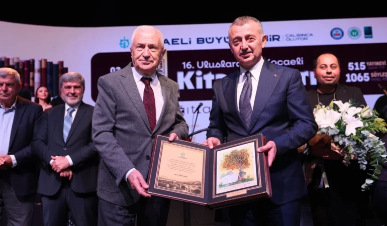 Kocaeli-Kitap-Fuari-1-Milyon-59-Bin-Ziyaretciyle-Rekor-Kirdi-featured