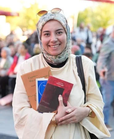 Kocaeli-Kitap-Fuarindaki-Muzayedede-Rekor-Teklifler-featured