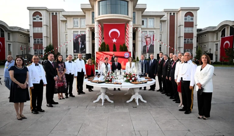 Kocaeli-Valiliginde-104.-yil-zafer-resepsiyonu-featured