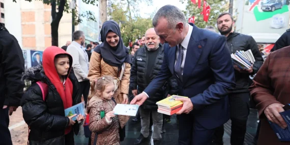 Kocaeli’de asırlık çınarlar 16. kez kitap açtı