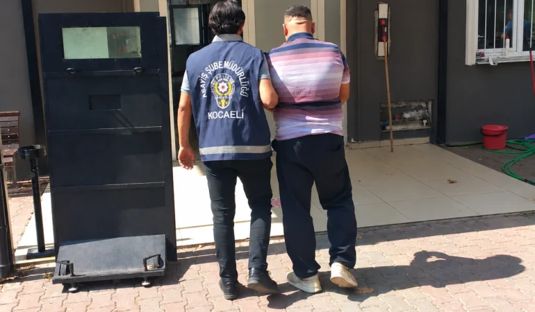 Kocaelide-hirsizliktan-aranan-M.P.-yakalandi-featured