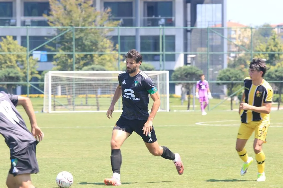 Kocaelispor-ile-Istanbulspor-Riva8217da-Berabere-Kaldi-1-1-featured