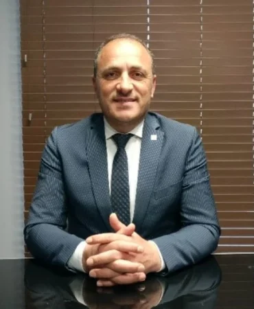 Mehmet-Uzuner-30-Agustos-bagimsizligimizin-zirvesidir-featured