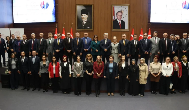 Omer-Faruk-Yelkenci-Kocaeli-Ogretmen-Akademilerini-Acti-featured