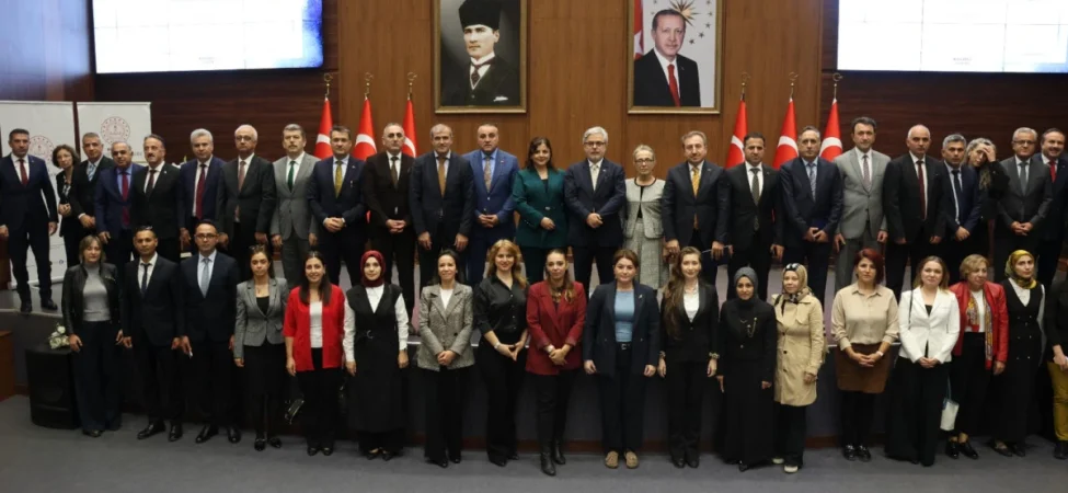 Omer-Faruk-Yelkenci-Kocaeli-Ogretmen-Akademilerini-Acti-featured