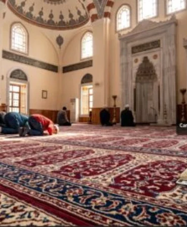 Sonmez-Hali-Cami-Mimarisini-Estetik-ve-Kaliteyle-Bulusturuyor-featured