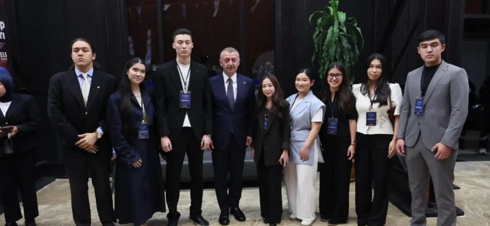Turk-Dunyasi-Genclik-Bulusmasi-Kocaelide-Basladi-featured