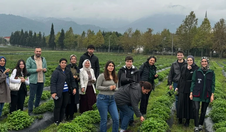Uskudar-Universitesi-Ogrencileri-TABIP-Sahasini-Inceledi-featured