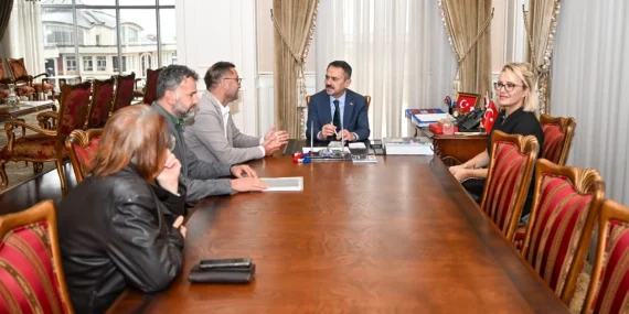 Vali İlhami Aktaş Kocaeli’de vatandaşları dinledi