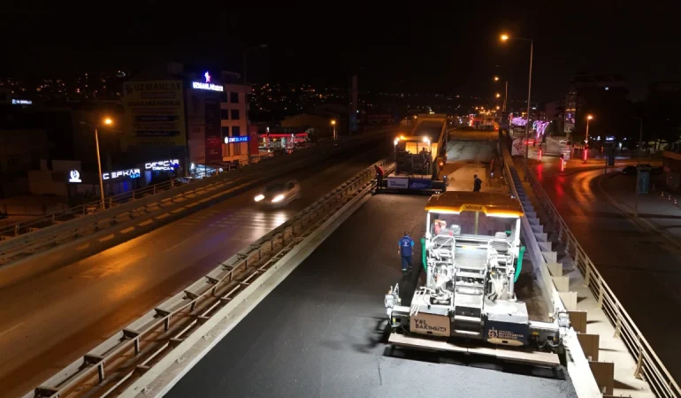 Yahya-Kaptan-Koprusunde-gece-yarisi-asfalt-mesaisi-featured