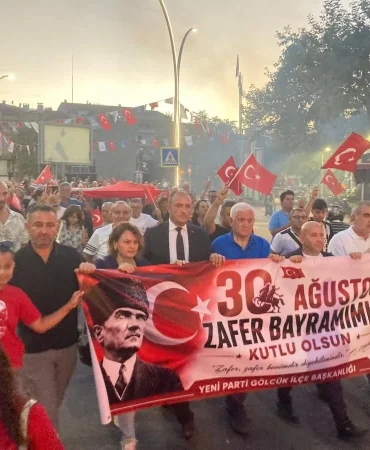 Yeni-Parti-Degirmendere8217de-Zafer-Yuruyusu-Duzenledi-featured